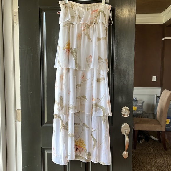 White House Black Market White Floral Print Tiered Bohemian Column Dress Medium - Picture 6 of 16